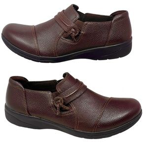 Clarks Women's Cheyn Madi Dark Brown Leather Slip-On Loafers size 8
